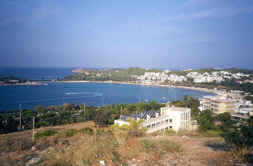 vouliagmeni2.jpg (45741 bytes)